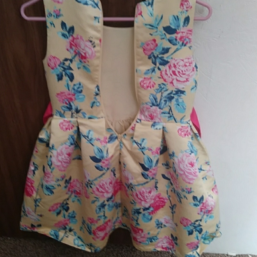 Dress - Picture 2 of 2